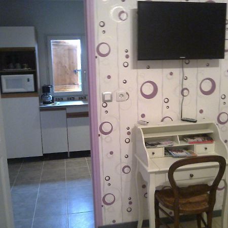 Bed and Breakfast Les Ecureuils Tramoyes Exterior foto